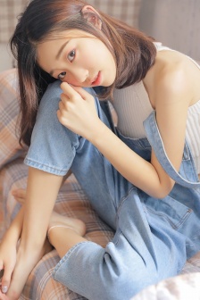 张芸熙果冻传媒